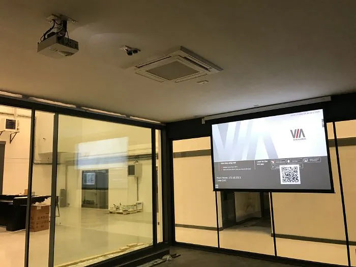 CommercialProjectorInstallation2